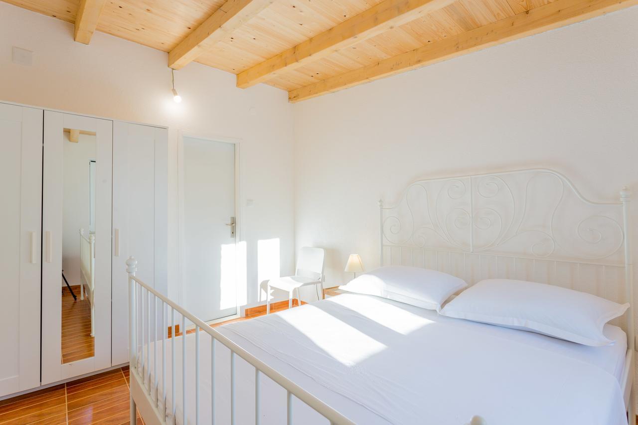 Hidden Gem By Nono Ban - Robinson Style Villa Bol Eksteriør billede